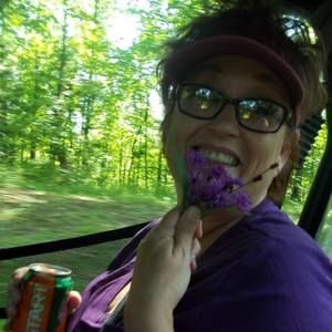 Meet your Posher, Pam